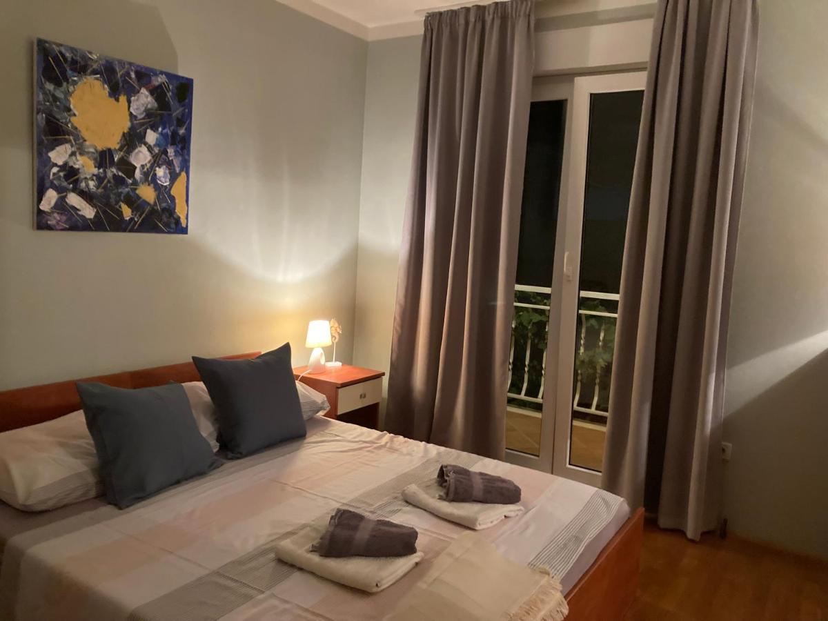 Guest House Adria Dugi Rat Ngoại thất bức ảnh